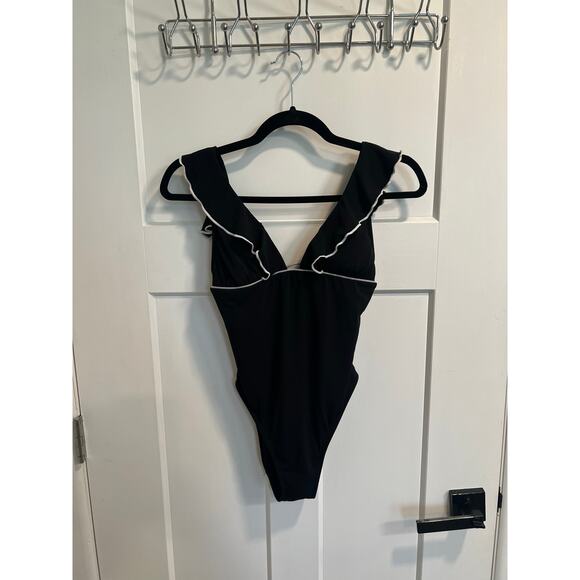 Robin Piccone Luxury Malia‎ Black Ruffle One Piece Swimsuit Size Womens 4 Small - Picture 2 of 11
